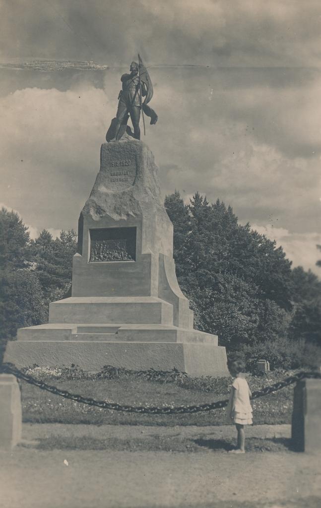 Narva-Jõesuu, 1918-1920 langenute mälestussammas.
