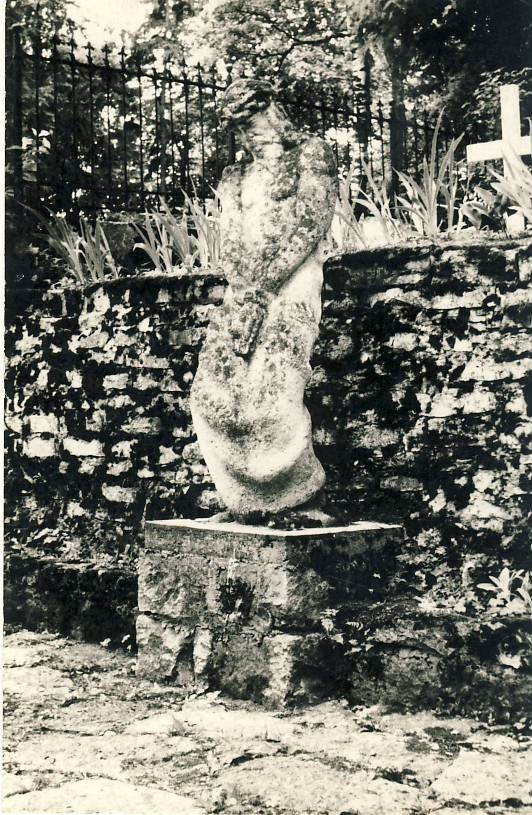 V. Melliku hauamonument Rakvere linnakalmistul