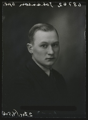 Johanson [Johansen].  duplicate photo