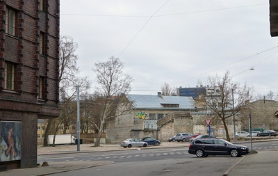 Pärnu mnt ja Roosikrantsi tn nurk. rephoto