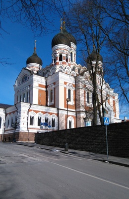 Estonian-tallinn : Aleksander Nevski Cathedral = The Gatedral of Aleksander Nevsky rephoto