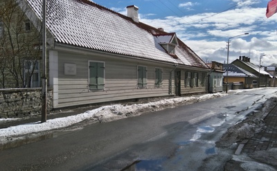 Maja Rakveres Pikal tänaval rephoto