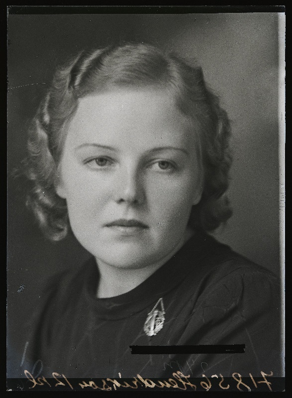 Hendrikson.