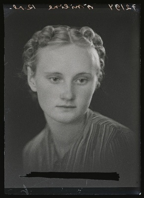 Äniline.  duplicate photo