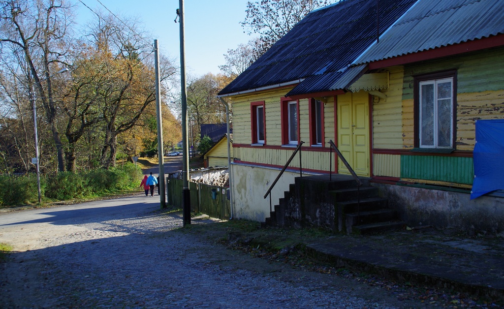 Maja Rakveres Kunderi ja Tammiku tänava nurgal rephoto