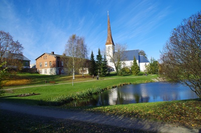 Rakvere Kolmainu kirik ja kirikla rephoto