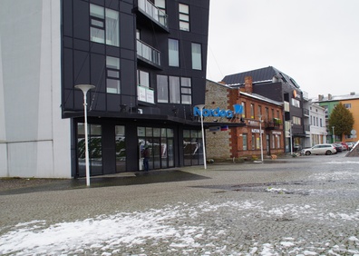 Rakvere Töötajate delegatsioon Rakvere turuplatsil rephoto
