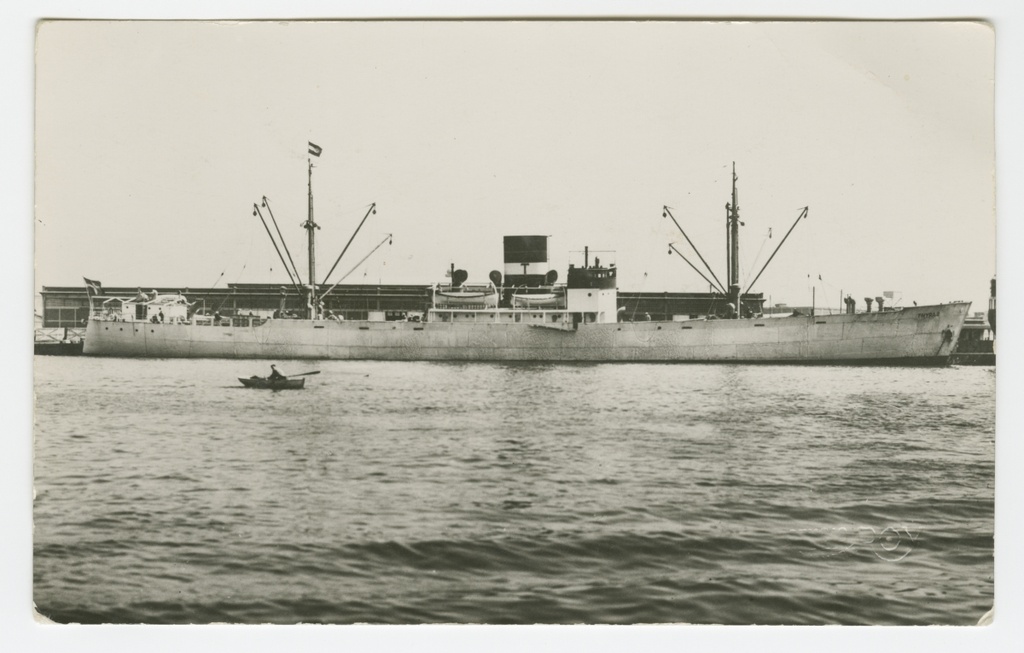 Taani kaubalaev Aleksandria sadamas kai ääres