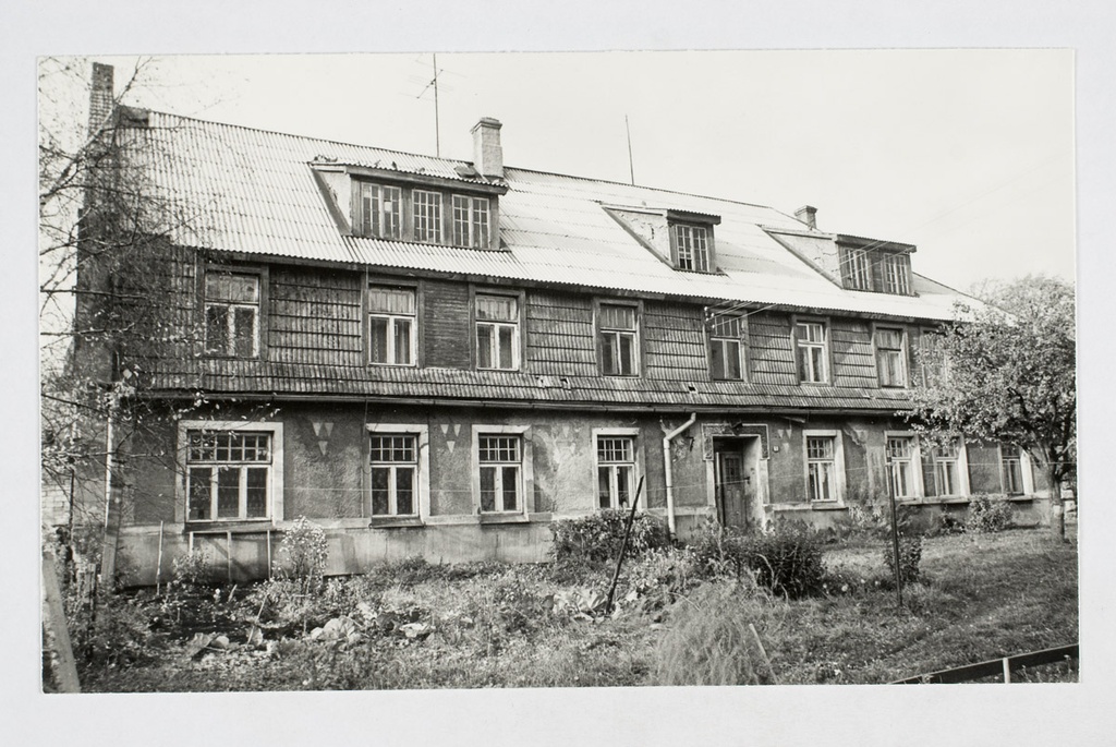 Tartu, Kalev 69, former Karlova Manor horse table, rebuilt into a rebuilt apartment.