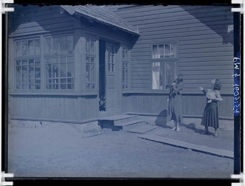klaasnegatiiv, Pearna talu vaade, Lõõla 1912.a. paiku