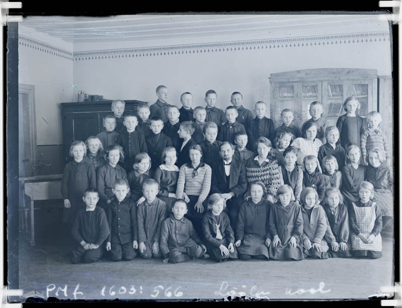 klaasnegatiiv, Lõõla algkooli õpilased 1933. a. paiku