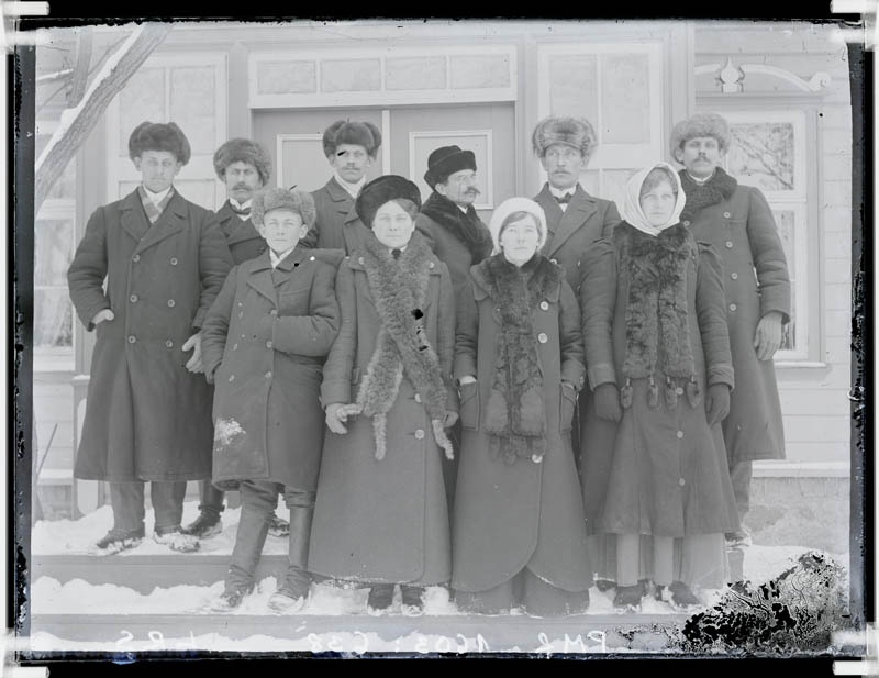 klaasnegatiiv, Lõõla kooli juures 1912-13.a.