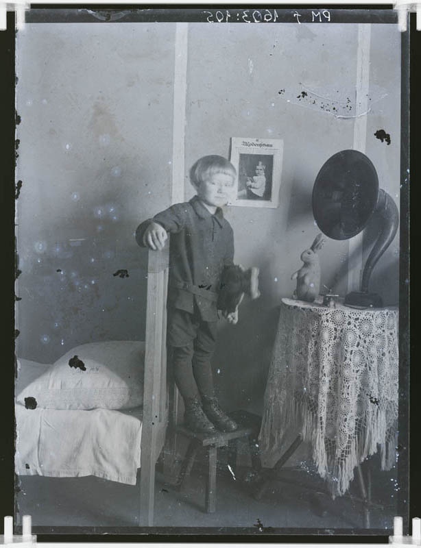 klaasnegatiiv, esimene raadio Lõõla külas 20.saj. alguses