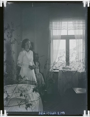 klaasnegatiiv, Selma Jürgens, Kuuramatsi taluteenija 1935.a.  duplicate photo