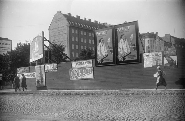 The present Place of Glass Palace in the 1920s