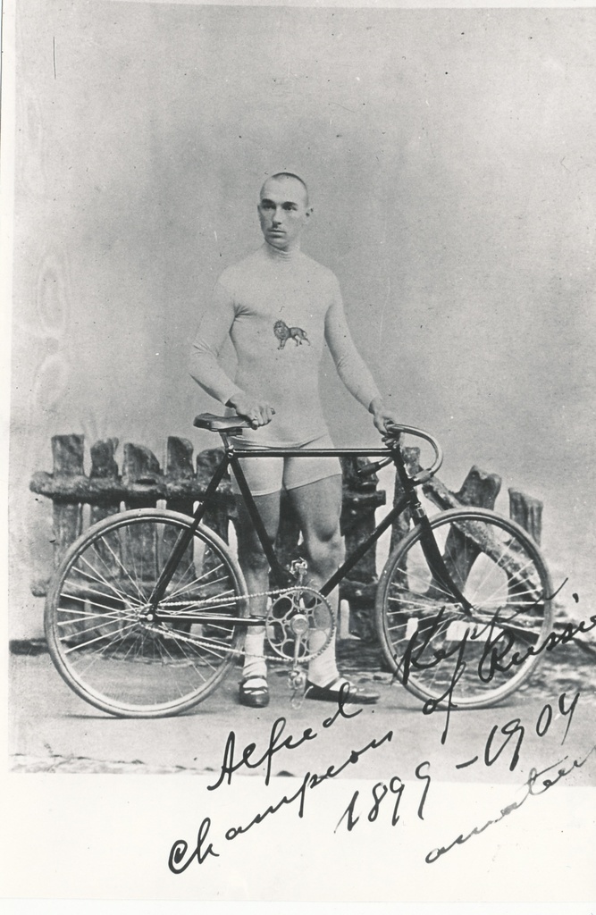 Jalgrattur Alfred Kepper