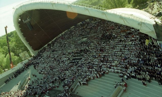 Fotonegatiiv. XIII üldlaulupidu ja XVI üldtantsupidu 2.- 4. juulil 1999 Tallinnas. Laulukaar.