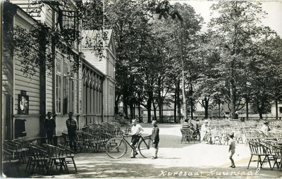 Kuressaare Lossipark, kuursaal  duplicate photo