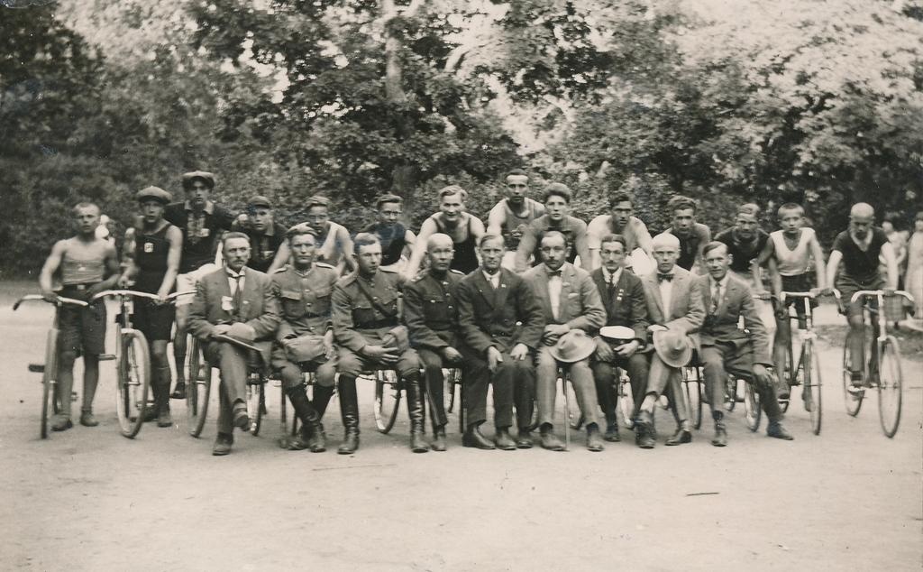Jalgrattasõidu võistlused Rakvere Tammikus