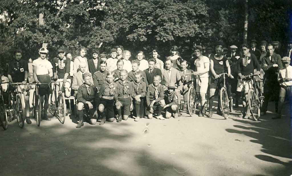 Spordiseltsi Kalev jalgratturid