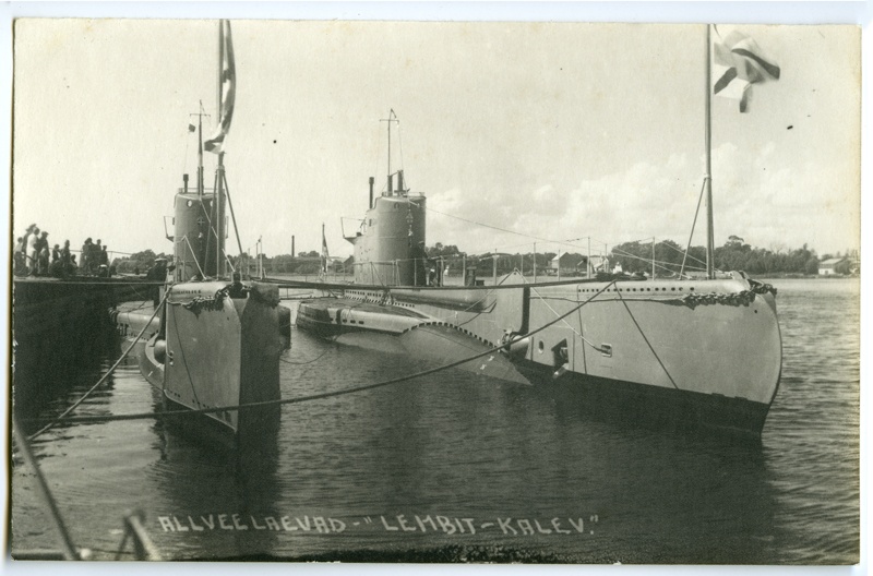 Allveelaevad "Lembit" ja "Kalev" Pärnu sadamas 1937.a. suvel.