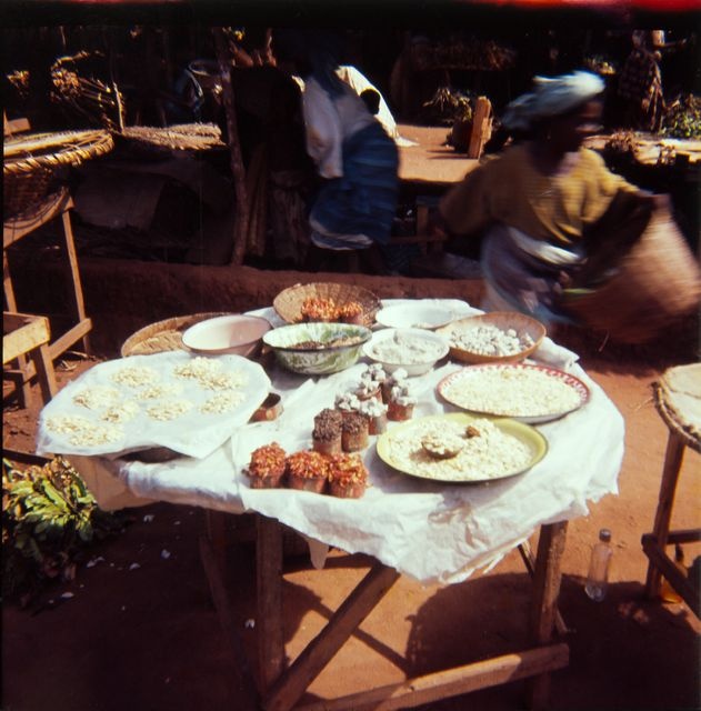 Dishes and spices on the sale table in Grand Marché; closest picture