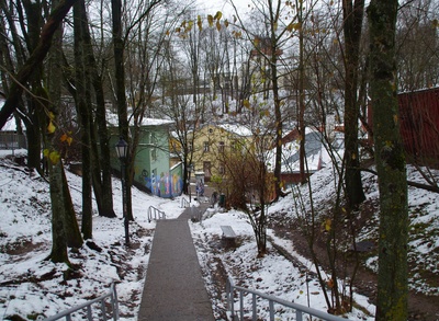 Vallikraavi Street and Tartu Star Tower from Senff Mountain rephoto