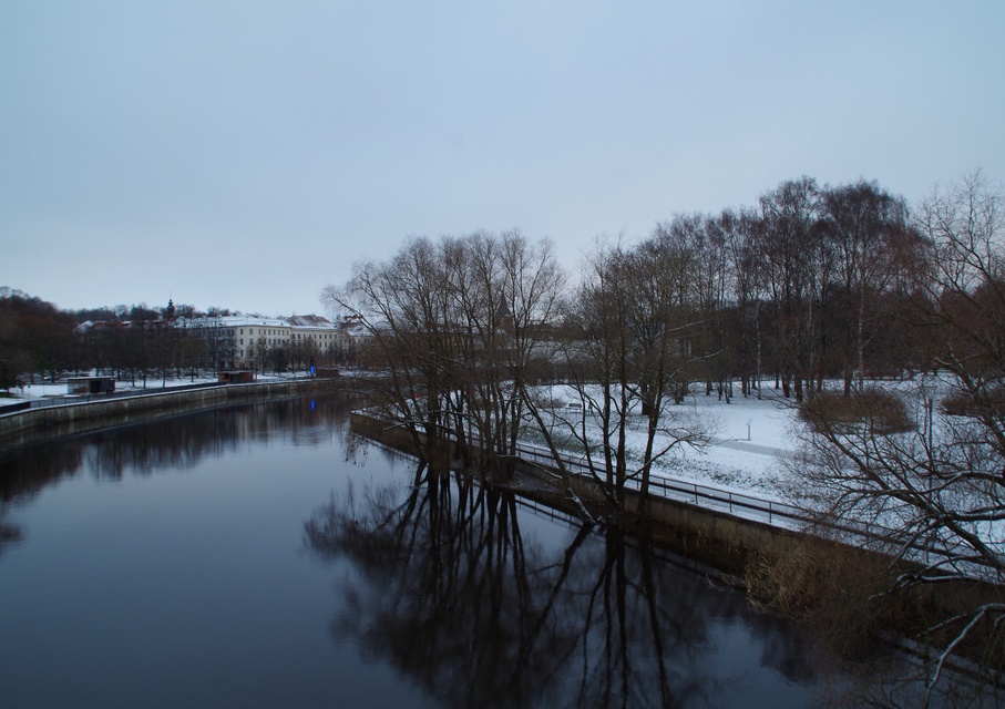 Tartu. View of Emajõele and the city Winning from Bridge towards Raekoja rephoto