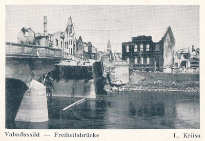 Tartu linnavaade. Vabadussilla varemed. 1944.a.  duplicate photo