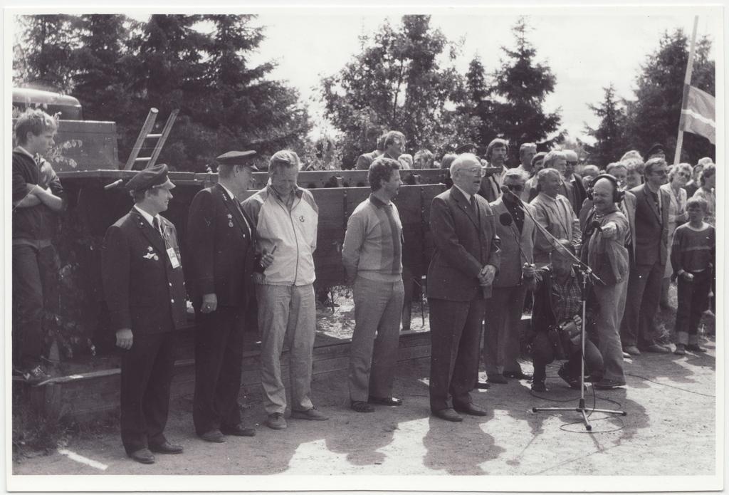 Eesti vabatahtliku tuletõrje 200. aastapäeva tähistamine: avasõna tuletõrjemuuseumi direktorilt, 1988.a.