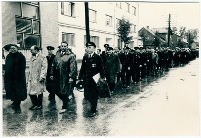 Viljandi TÜ 100 juubeliaastapäeva rongkäik  duplicate photo