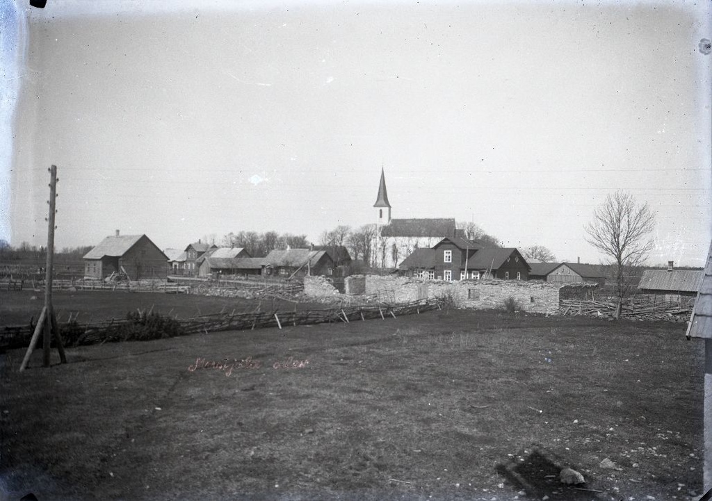 Mustjala alevik Saaremaal