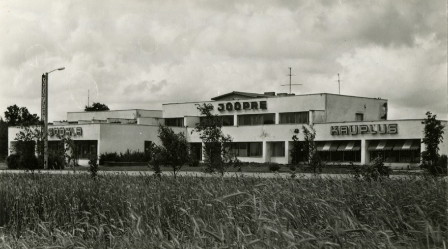 Jõõpre teenindusmaja, fassaadivaade. Arhitekt Tiit Krosmann, EKE P