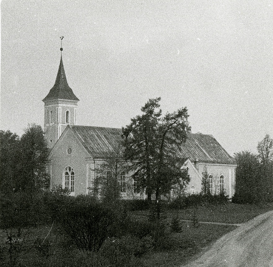 Võnnu Jakobi kirik, vaade idast