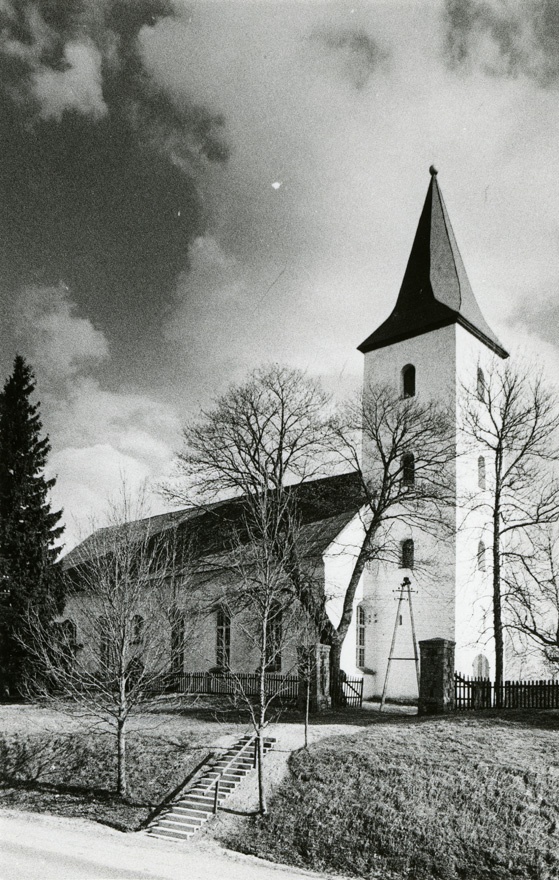 Rõuge Maarja kirik, vaade loodest