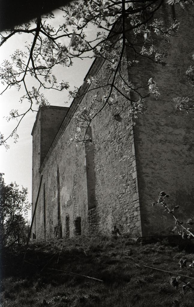Saaremaa, Pöide Maarja Church, view from the southeast