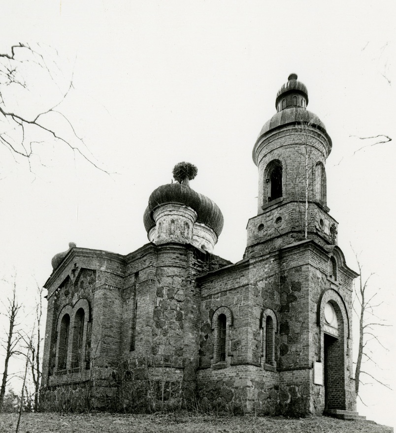 Plaani Püha Nikolai kirik, vaade kagust