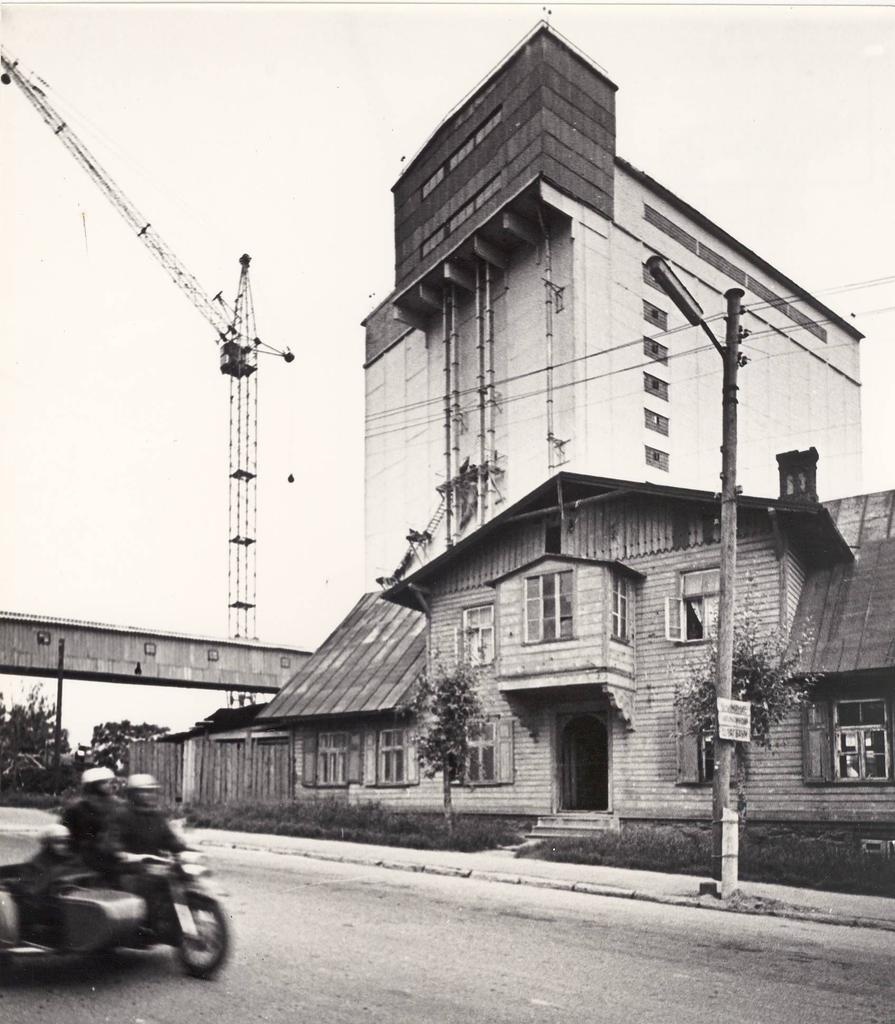 Teraviljasaaduste kombinaat. Uus elevaator