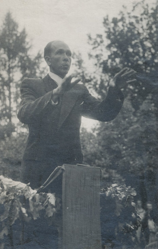 Foto I Võru maakondlikul laulupeol oli pasunakooride üldjuht Samuel Onno 20.juulil 1947.a.