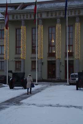 Located in front of Riga tn 12 (Estonian Academy of Agriculture) and V.I. Lenini monument rephoto