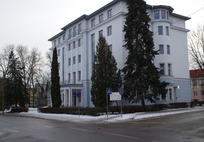 Tartu. Mellini clinic building at the corner of Garden (Vanemuise) and Pepler Street rephoto
