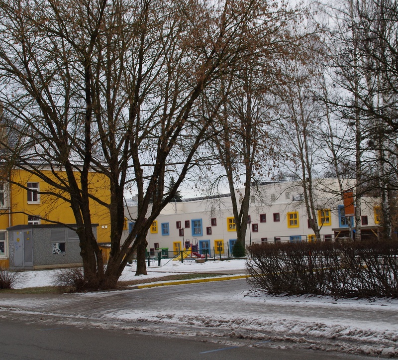 General Põdra and Garden street corner rephoto