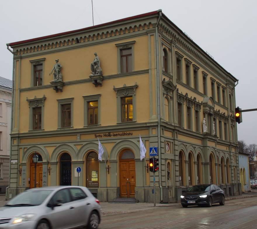 Pangahoone Tartus, vaade nurgalt. Arhitekt Maximilian Rötscher rephoto