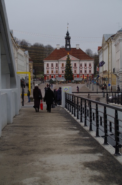 University of Tartu. Students bringing on the arch bridge. rephoto