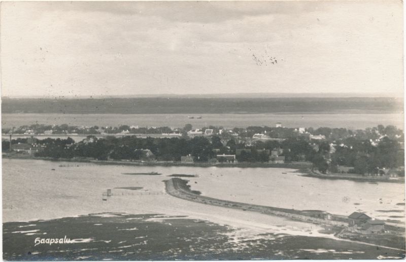 Fotopostkaart. Vaade Haapsalu holmidele. Foto: J. Grünthal. 1926.