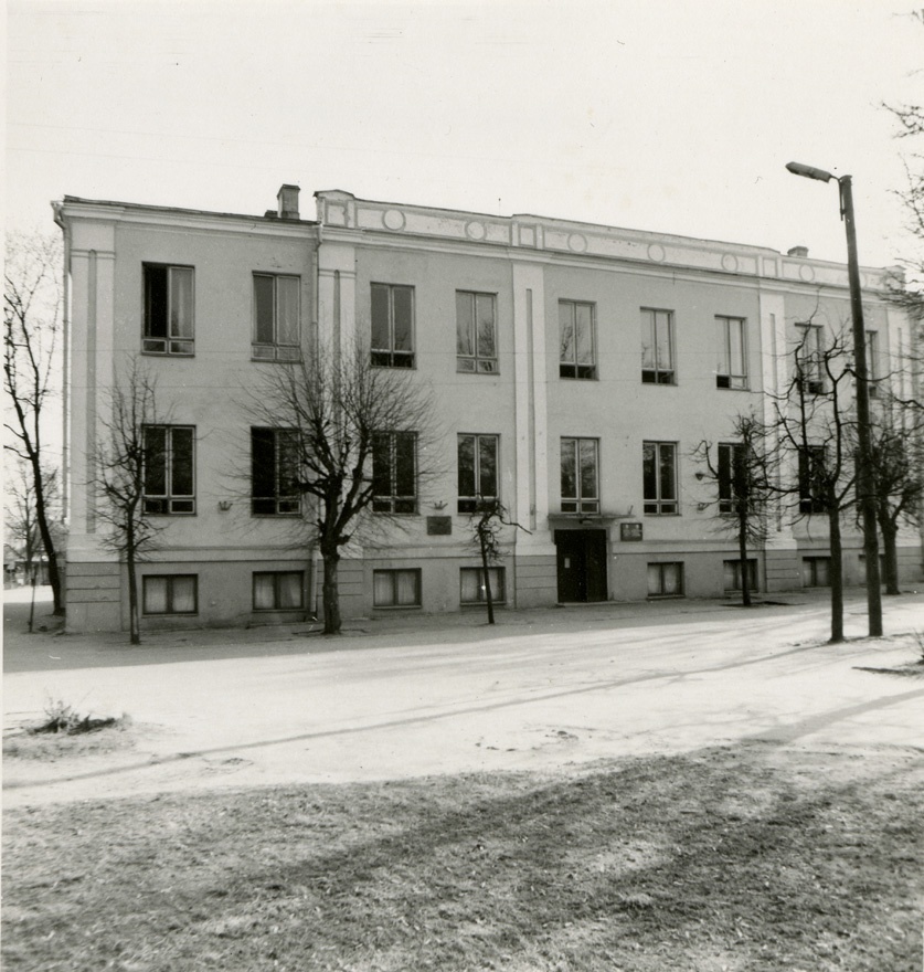 Koolimaja Võrus, vaade