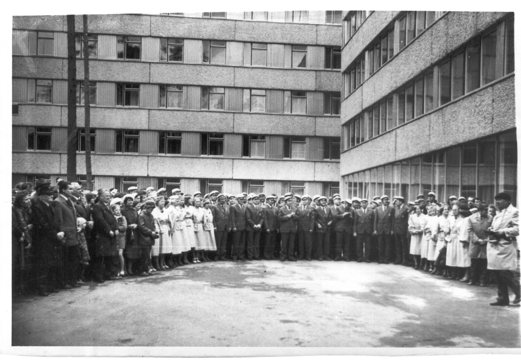 Foto. Võru haigla avamine 15.mail 1982.a.