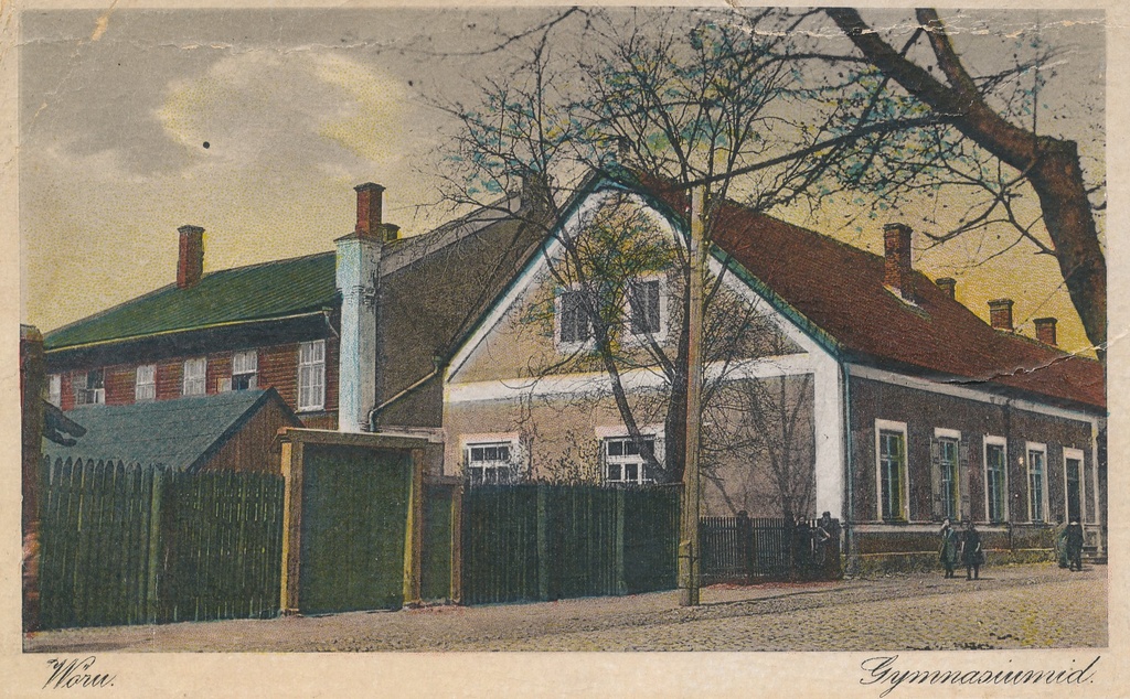 Fotopostkaart. Võru Gümnaasiumide hoone Eesti Vabariigi aastail, Joh.Semmi trükk Võrus 1919.aastal.