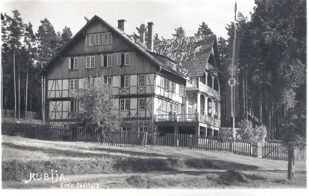Fotopostkaart. Võru. Maja Kubija järve idakaldal. 1930.aastatel.Jaan Niiluse foto, hilisem Kotkakodu.
