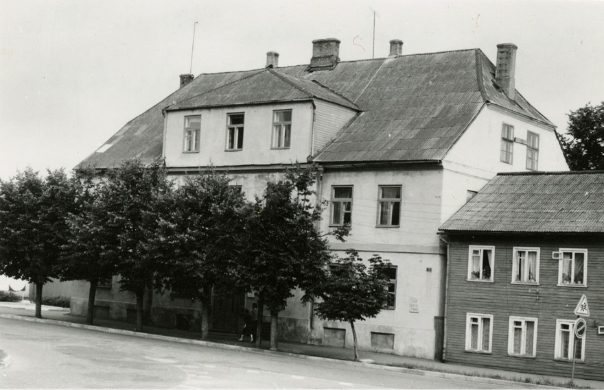 Koolihoone Valgas, vaade. Arhitekt Chr. Haberland